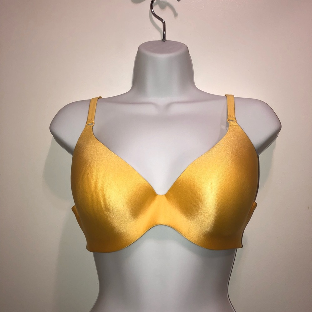 Victoria’s Secret Body by Victoria 34D